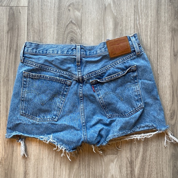 Levi’s ribcage shorts - Picture 3 of 8